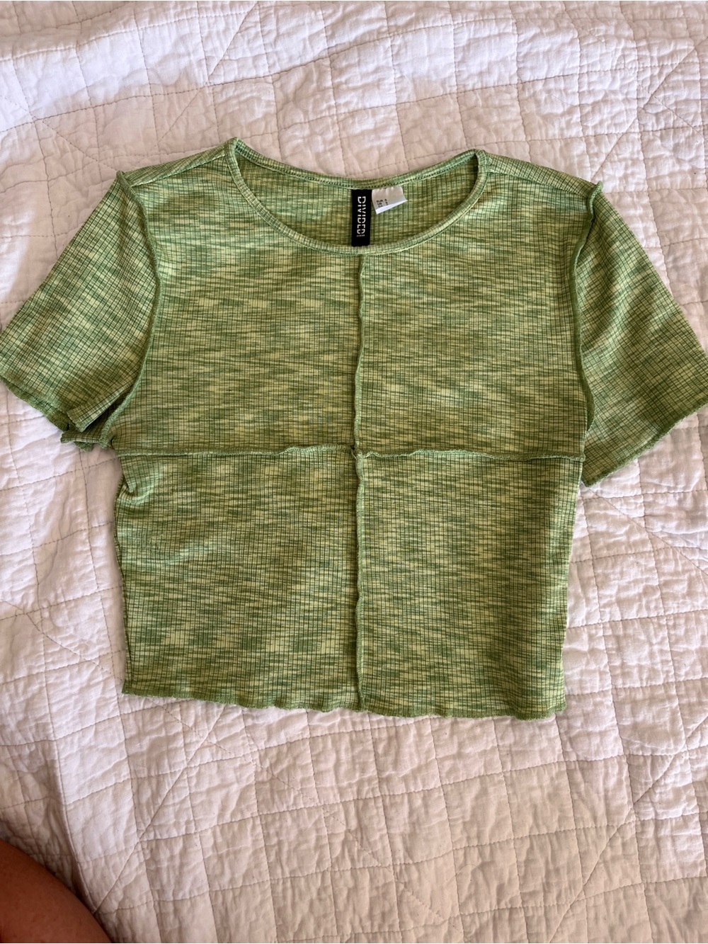 H&M Divided Green Ribbed Exposed Seam Crop Top Size Small